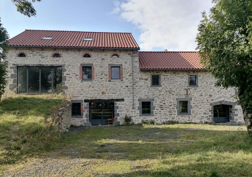 Anglards-de-Saint-Flour Apartment | Relais des Gorges de la Truyère