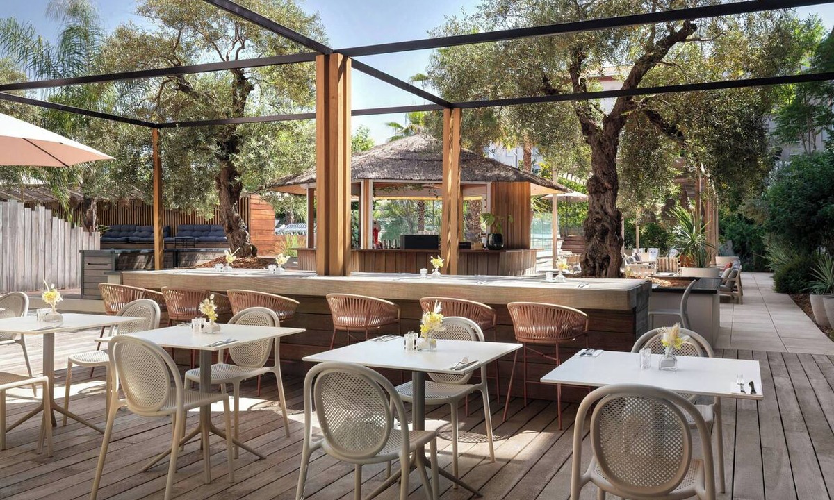 Couronne Urbaine Hotel | Renaissance Aix-en-Provence Hotel