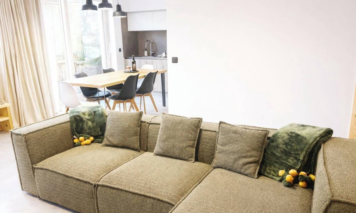 Aix-les-Bains City Center Apartment | Renovated city center apartment with terrace