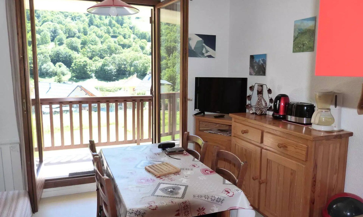 Valloire Apartment | Residence Le Thymel - 2 rooms cabin 4 people exposed East