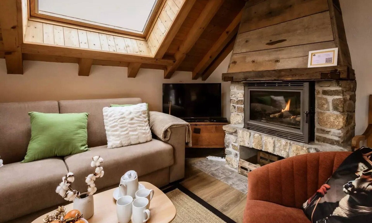 Valloire Apartment | Residence Les Fermes Du Planet - 3 rooms 6 people 5* facing south east