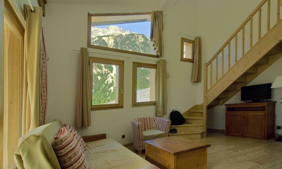 Pralognan-la-Vanoise Apartment | Resort center, balcony, tv, ski locker, 66m², Pralognan-la-Vanoise