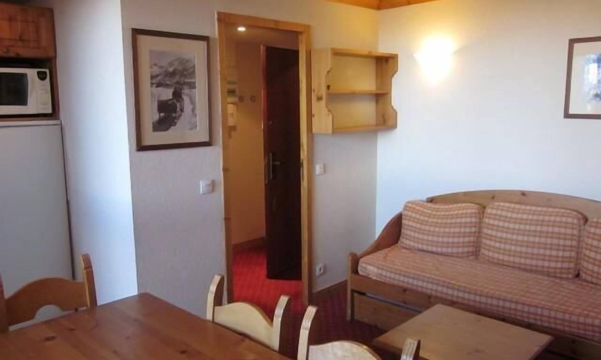 Plagne Villages Apartment | Resort center, 2nd floor, view resort, 39m², La Plagne