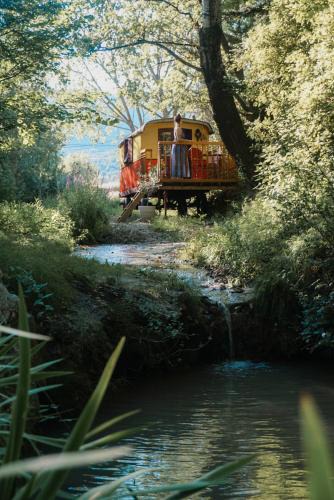 Roynac Other | Roulotte Tzigane au bord du ruisseau - Drôme Provençale (2p)