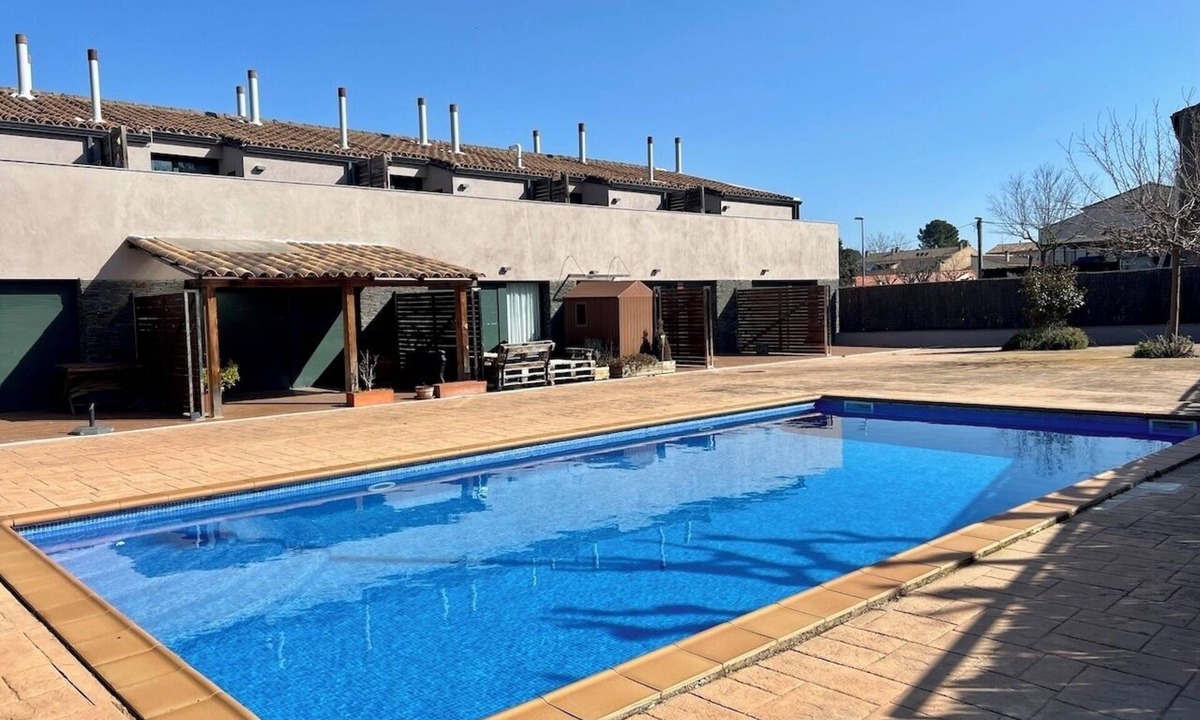 Castellfollit del Boix Apartment | Rural apartment surrounded by nature and tranquility