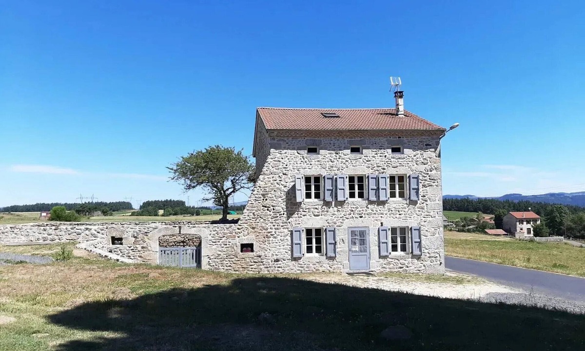 Alleyras Cottage | Rustic family retreat in the Allier Gorges, nature and hiking nearby