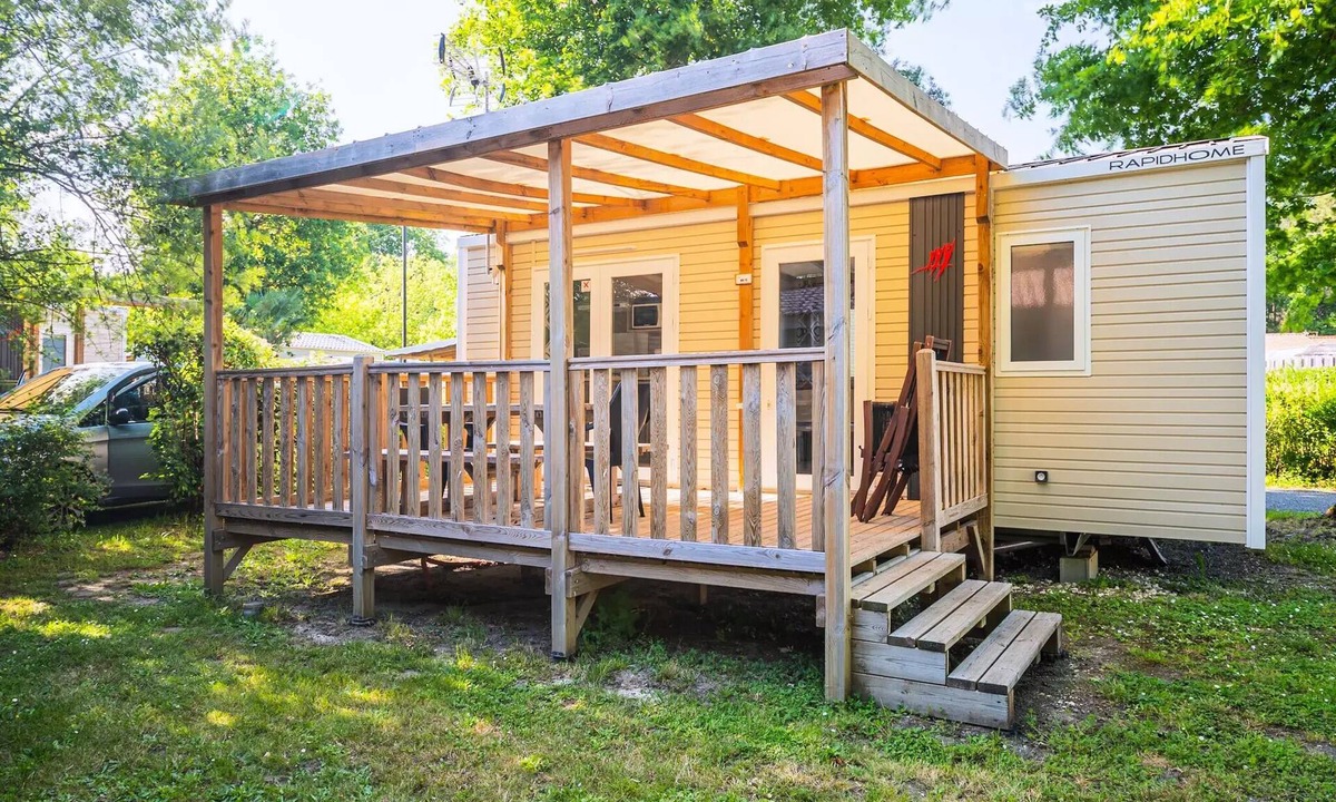 Saint-Laurent-de-Medoc House | SAINT-JULIEN CLIM 3-Bedroom Mobile Home (DIM) - Sleeps 6
