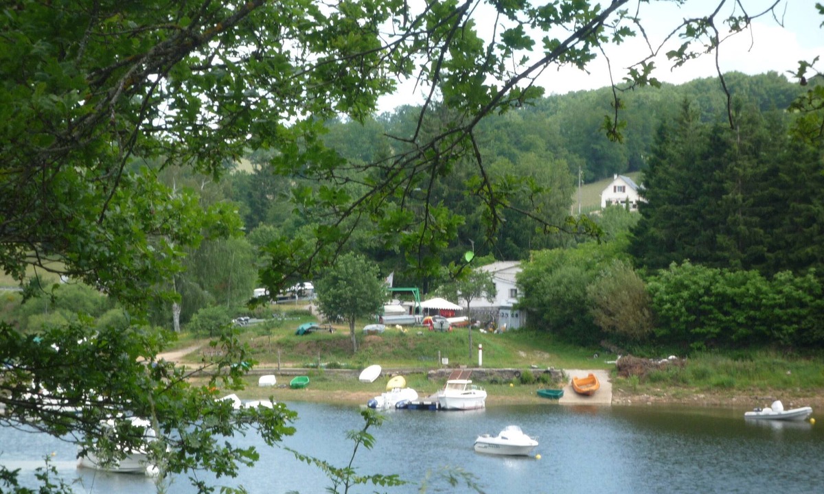 Salles-Curan House | Salles-curan house with terrace and enclosed garden 100m away. pareloup lake