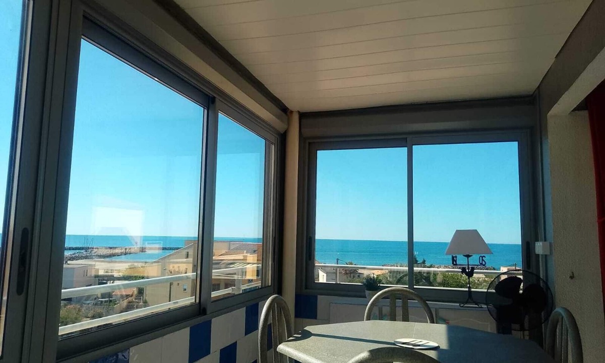 Frontignan Apartment | Sea breeze - Sea view apartment, 100 meters from the beach, pets welcome!