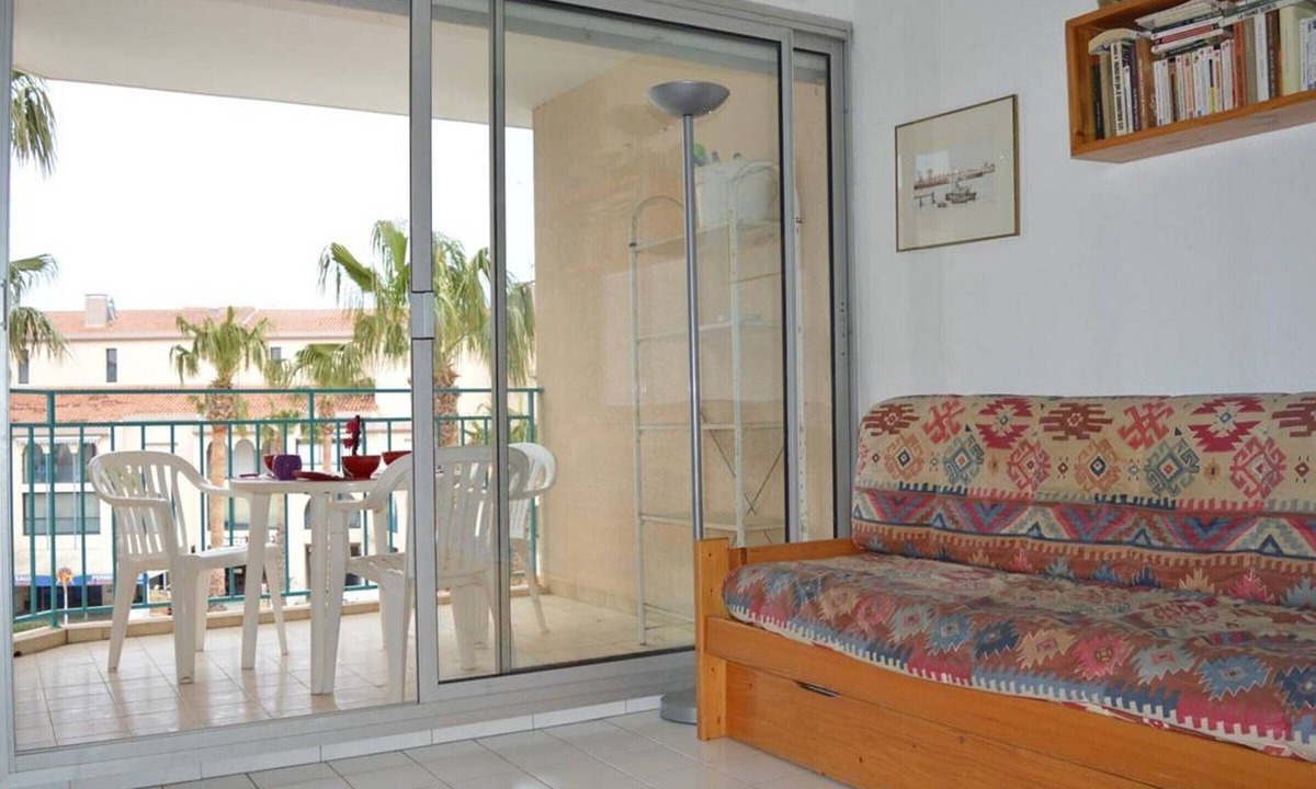 Plage d'Argeles Apartment | Seaside 2BR/1BA Apt with Balcony, Sleeps 6 - Near Beach, Elevator, Prime Location!