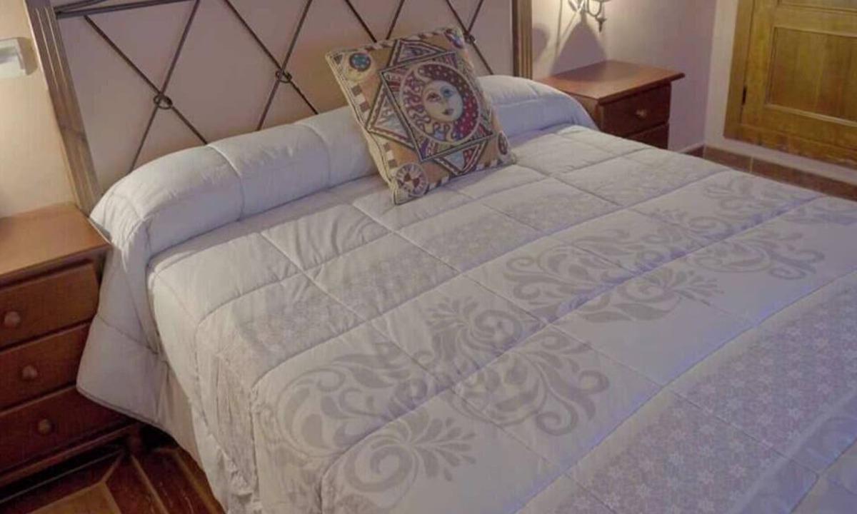 Enguidanos Apartment | Self catering El Rincon de Piedra for 4 people