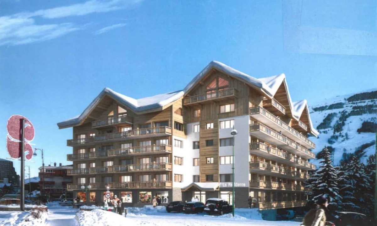 Mont-de-Lans House | Ski-In Convenience with Comfort