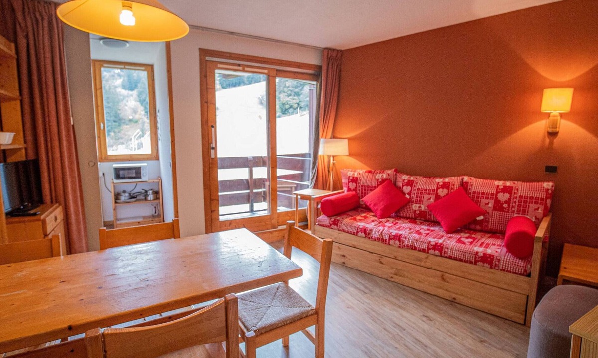 Valmorel Apartment | Ski-in/Ski-out Apartment, Balcony with Piste View, Near ESF, Pets Allowed