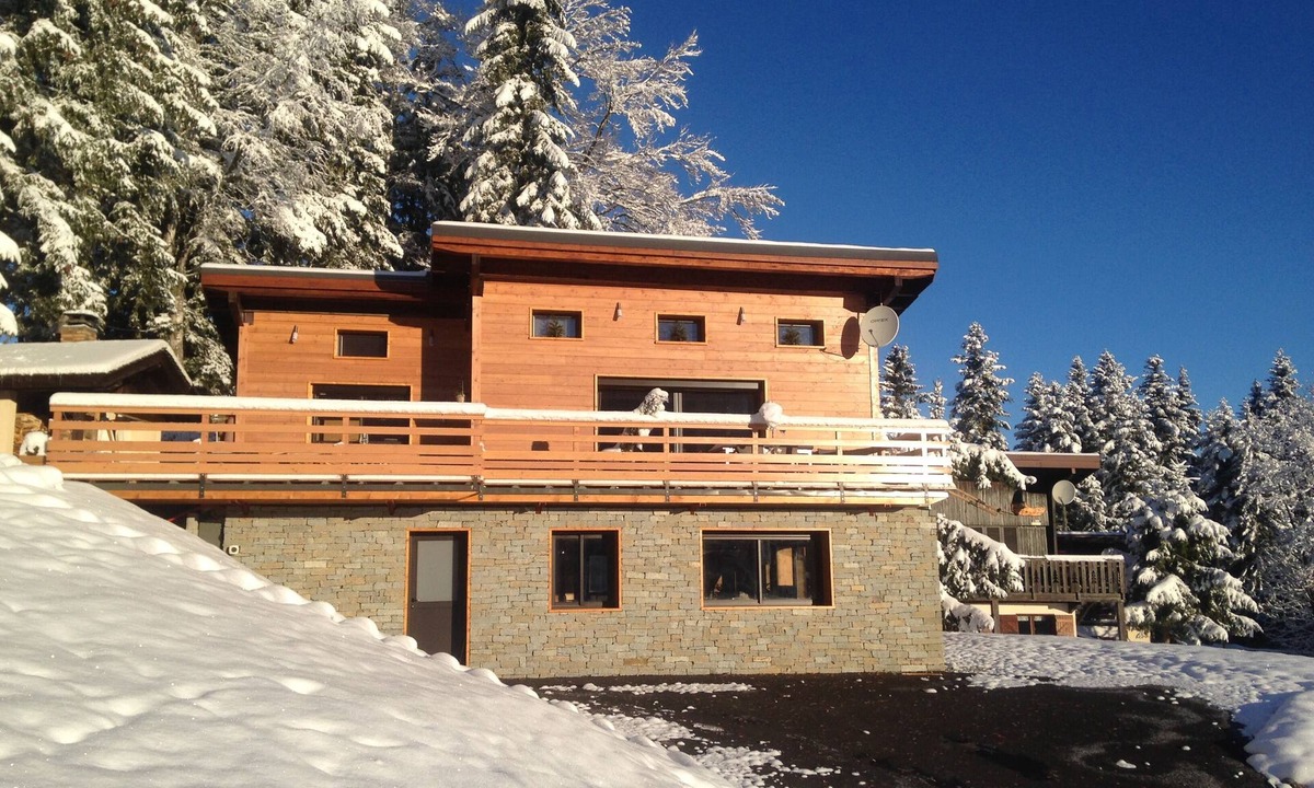 Valmorel Apartment | ski slopes of the Gd Domaine de Valmorel apartment 10 people + private sauna