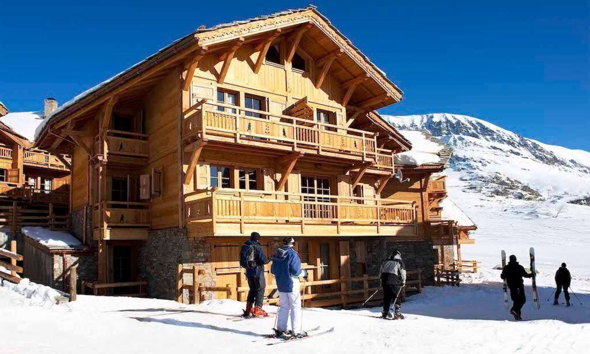 Huez Ski Chalet | Skis aux Pieds ! Chalet + Sauna & Jacuzzi Privés