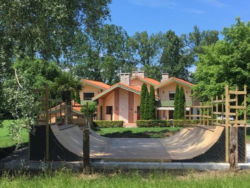 Castanedo Bed & Breakfast | Somo Surfskate hostel