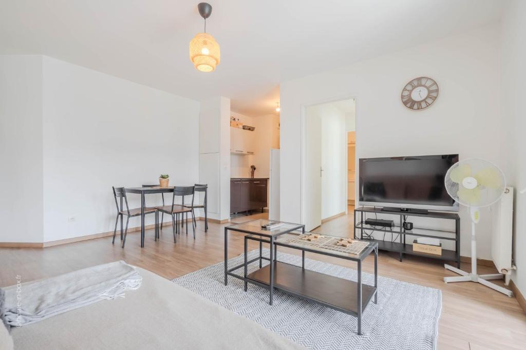 Le Bourget Apartment | Spacieux 2 chambres proche Paris & Stade de France