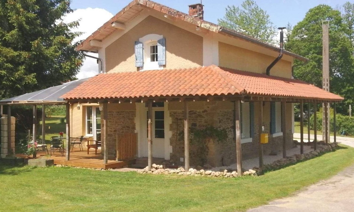 Rancon Cottage | Spacious 2-Bedroom Rural Cottage with Large Private Garden