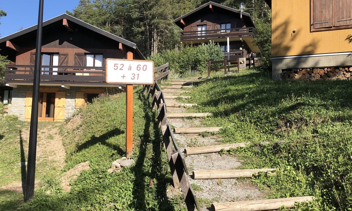 Villarodin-Bourget Ski Chalet | Spacious, 6-person chalet with stunning views in La Norma, French Alps
