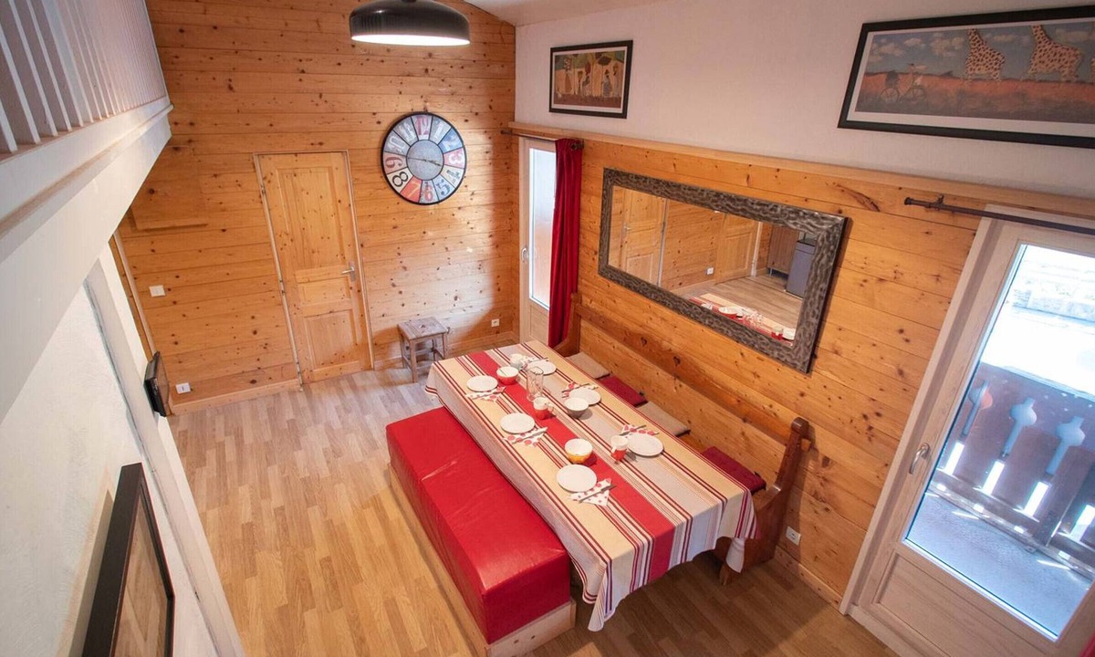 Valmorel Apartment | Spacious apartment in Valmorel, 11 beds, 4 rooms, ski locker