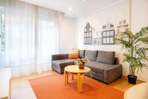 Sant Gervasi Apartment | Spacious apartment in Sant Gervasi