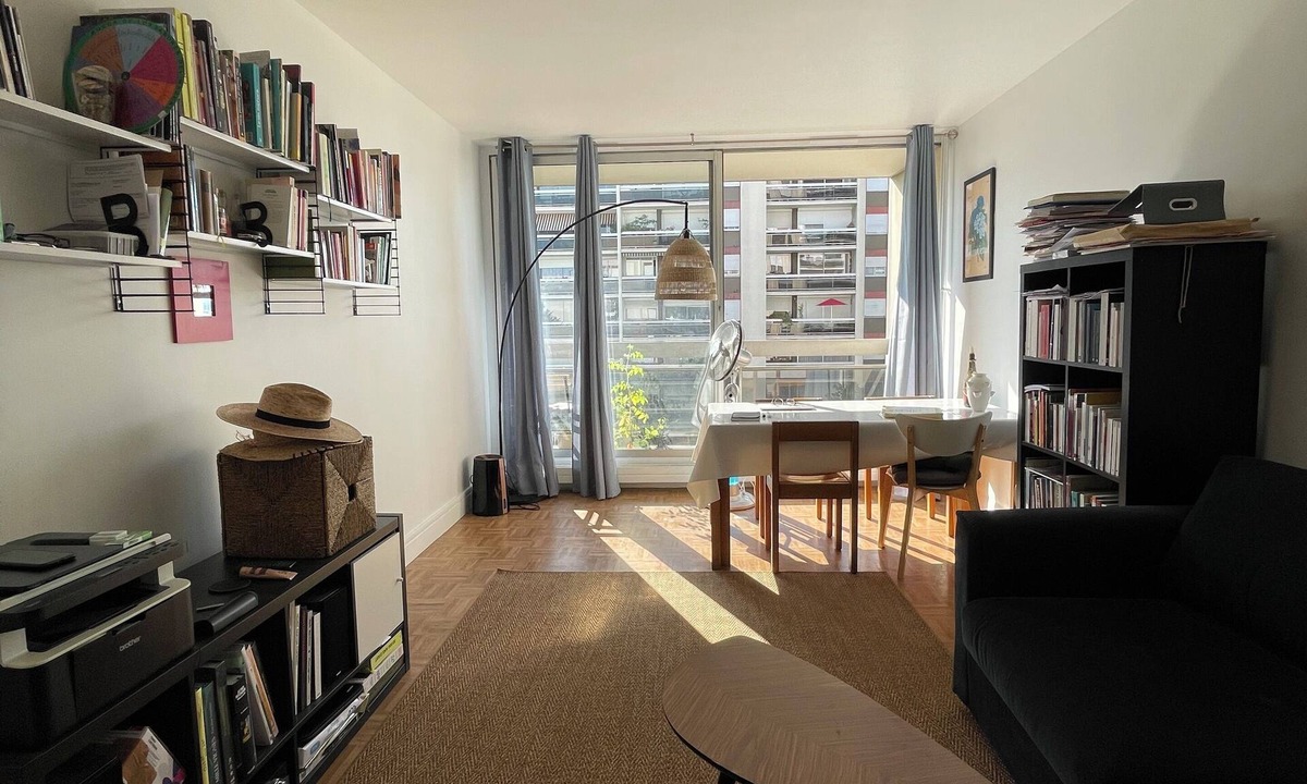 Pantin Apartment | Spacious light-filled apartment in Pantin