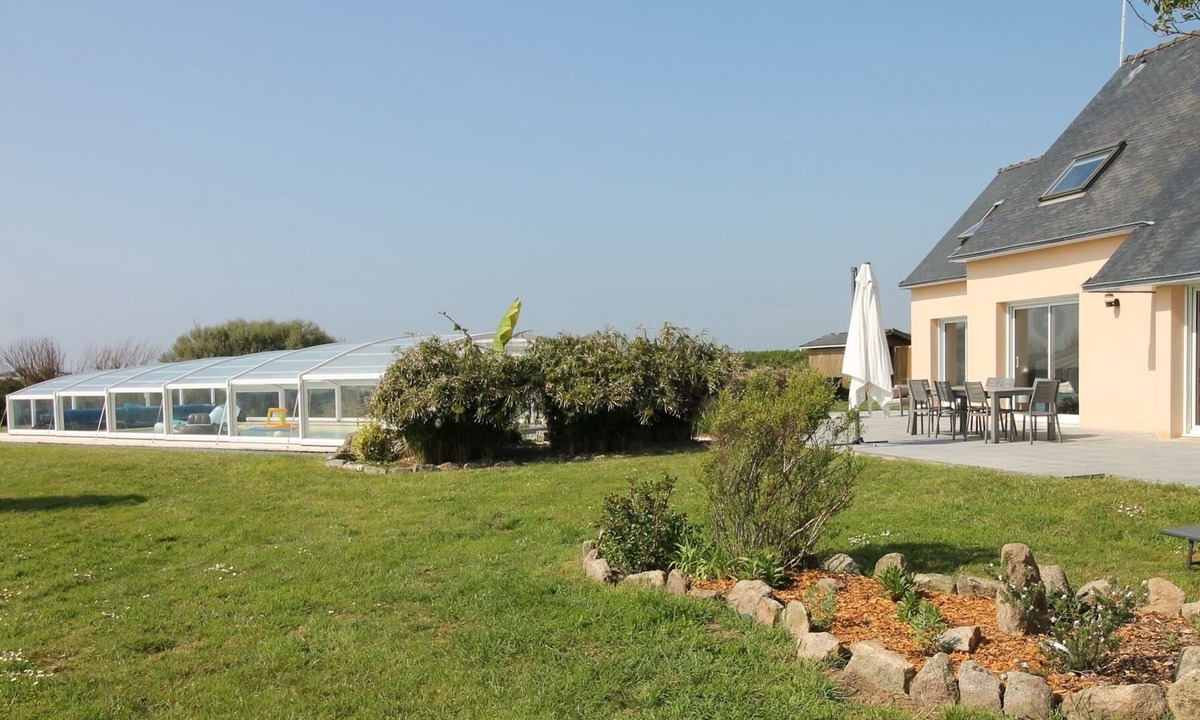 Penmarch Villa | Spacious, quiet villa with swimming pool and large enclosed garden