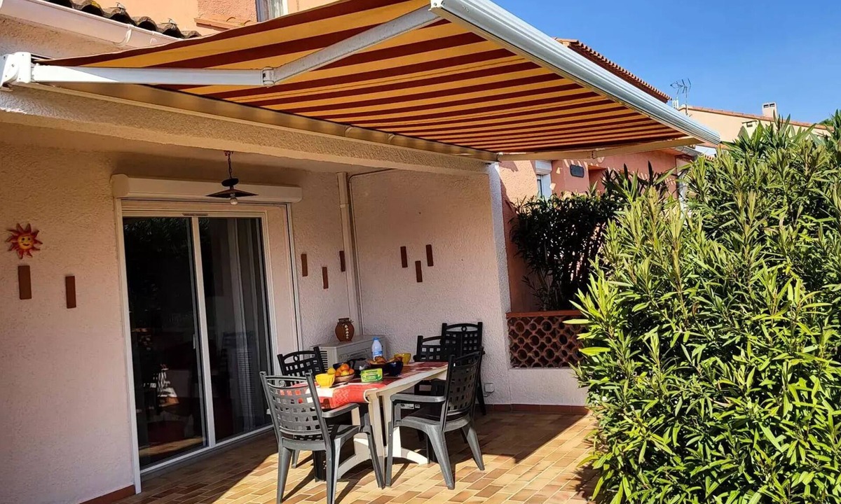 Canet-Plage Villa | Spacious single-story 3-bedroom villa with air conditioning, near the beach