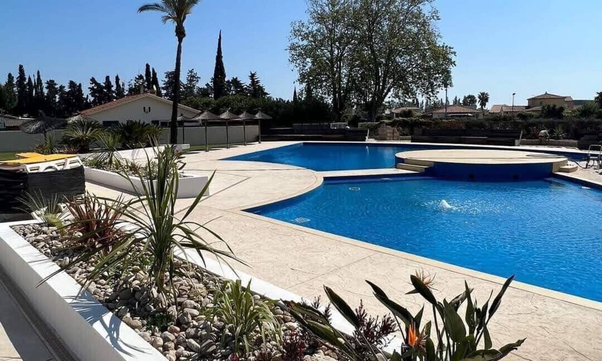 Saint-Cyprien House | St Cyprien Mobile home welcoming terrace swimming pool Linen included