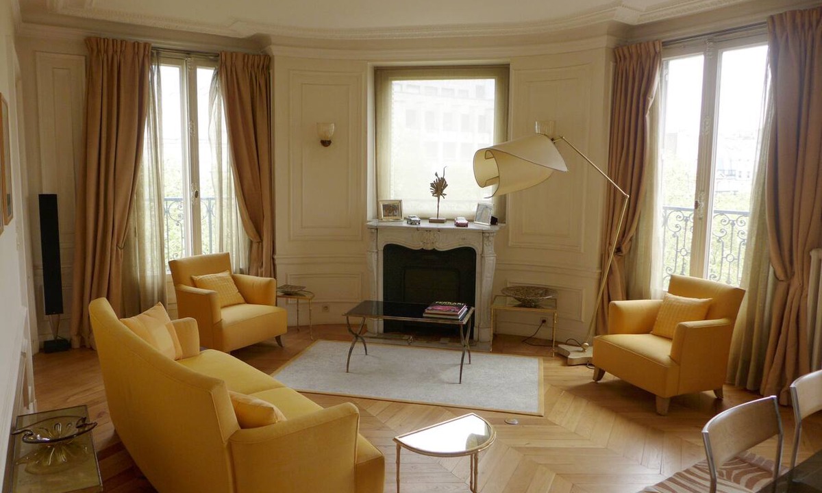 Saint-Germain-des-Pres Apartment | ST GERMAIN, BALCONY, VIEW, 2 BATHS, 30–60 days ahead? Private offer. BEV-VBs