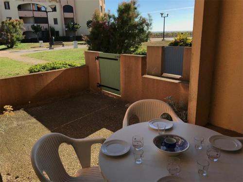 Le Barcares Apartment | Studio Cabine 4 Pers, RDC, Bord de Plage, Parking Privé, À Proximité Commerces et Aqualand - FR-1-81-235
