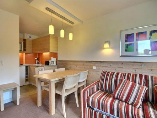 Belle Plagne Apartment | Studio-cabine à Belle Plagne, proche pistes, pour 4 pers - FR-1-455-198