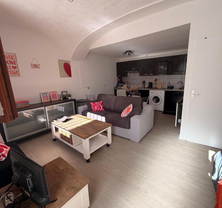 Tende Apartment | Studio centre du village