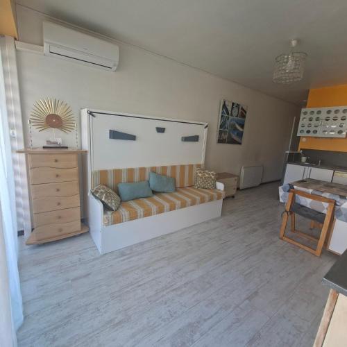 Mediterranee Apartment | studio chambre cabine proche de tous les sites et commodités