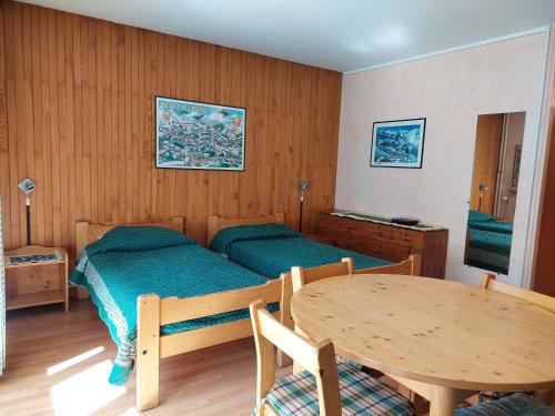 Brides-les-Bains Apartment | Studio cosy pour 2 pers., balcon et wifi à Brides-les-Bains - FR-1-512-226