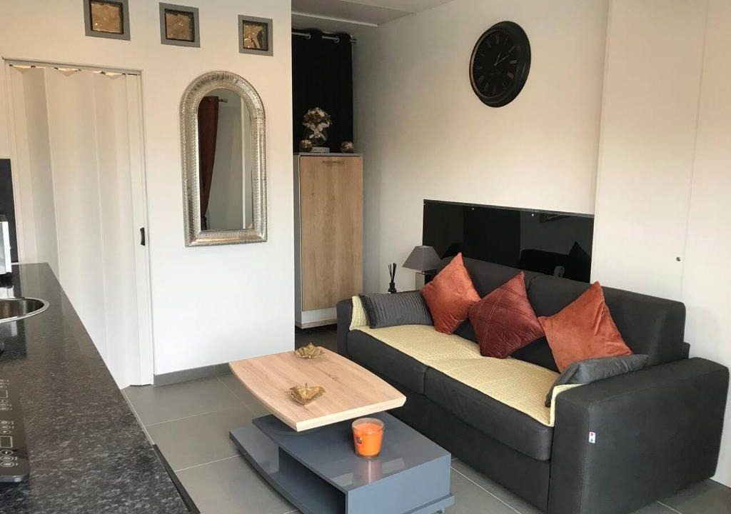 Colombier-Saugnieu Apartment | Studio Détente à 10mn de la Gare et Aéroport St Exupéry