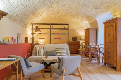 Les Vans Apartment | Studio De Caractère Classé 3