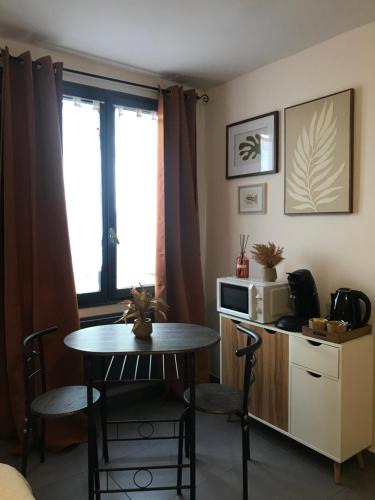 Alencon Apartment | Studio Doré