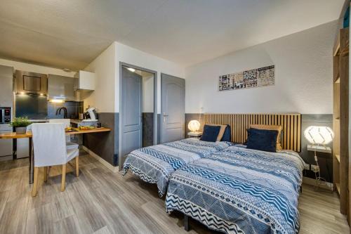 Saint-Genis-Pouilly Apartment | Studio in city center - Very close to CERN and all amenities