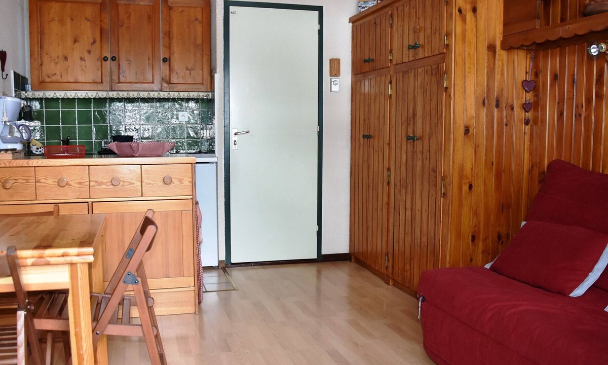 Pralognan-la-Vanoise Apartment | Studio in Pralognan with sunny balcony for 4 people