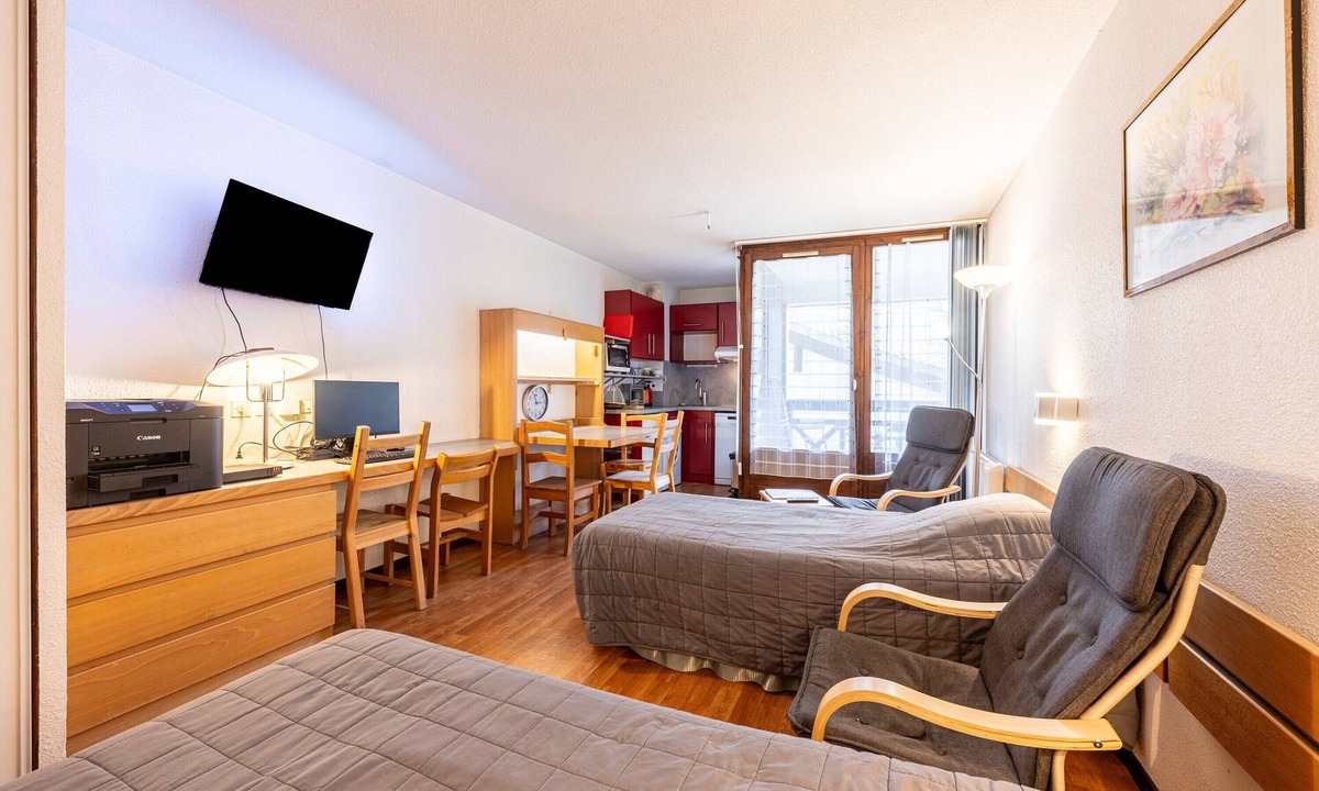 Brides-les-Bains Apartment | Studio Les Cybèles – Alps View | 3 Guests | Terrace & Wi-Fi