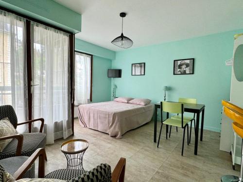 Aix-les-Bains City Center Apartment | Studio lumineux et fonctionnel à Aix-les-Bains, animaux admis - FR-1-555-10