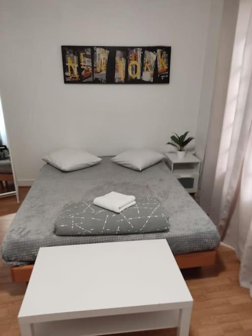 Parc-de-Montsouris Apartment | Studio Paris 13