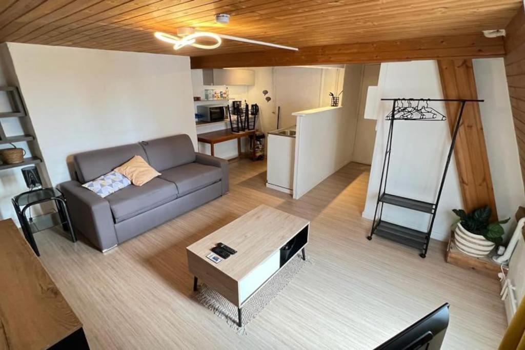 Dunkerque Centre Apartment | Studio SUN - Hyper Centre Dunkerque & Proche Plage '15m