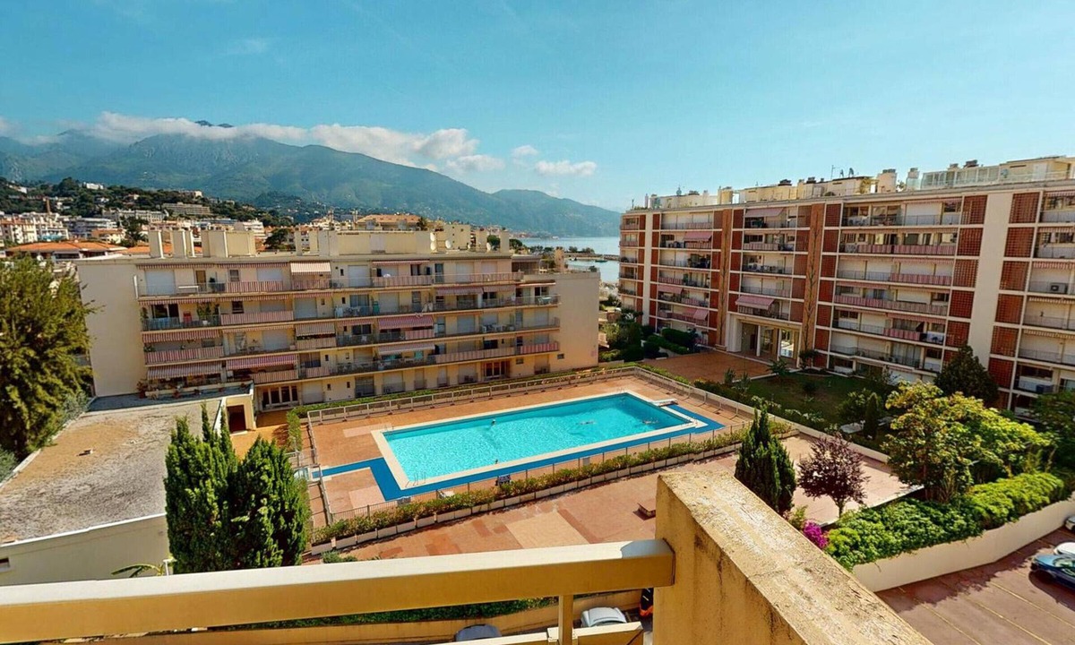 Roquebrune-Cap-Martin Apartment | Studio with AC, sea view terrace