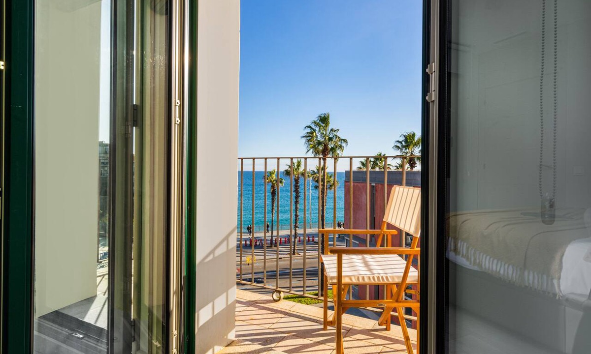 Barceloneta Apartment | Stunning 2-Bedroom Apartment with Sea View in Barceloneta