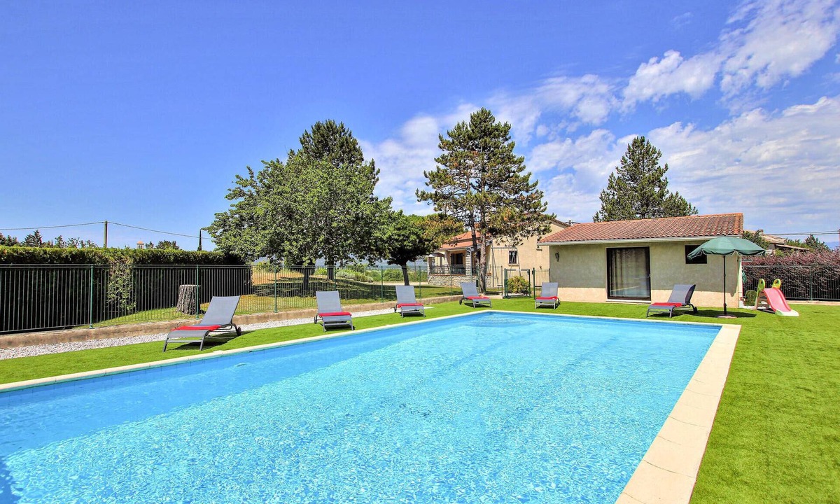 Brujas House | Stunning home in Beaulieu