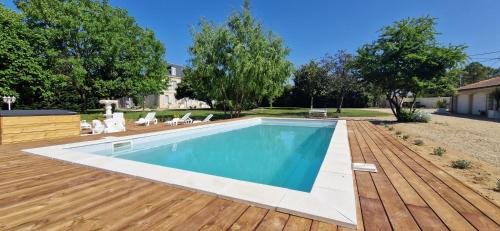 Gaillan-en-Medoc House | Suite Majorelle du Château