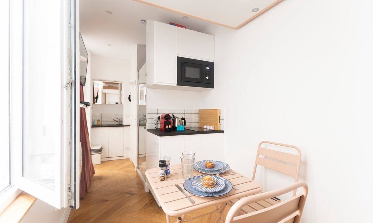 Quartier du Mail Apartment | Super central ministudio self-checkin murphy bed