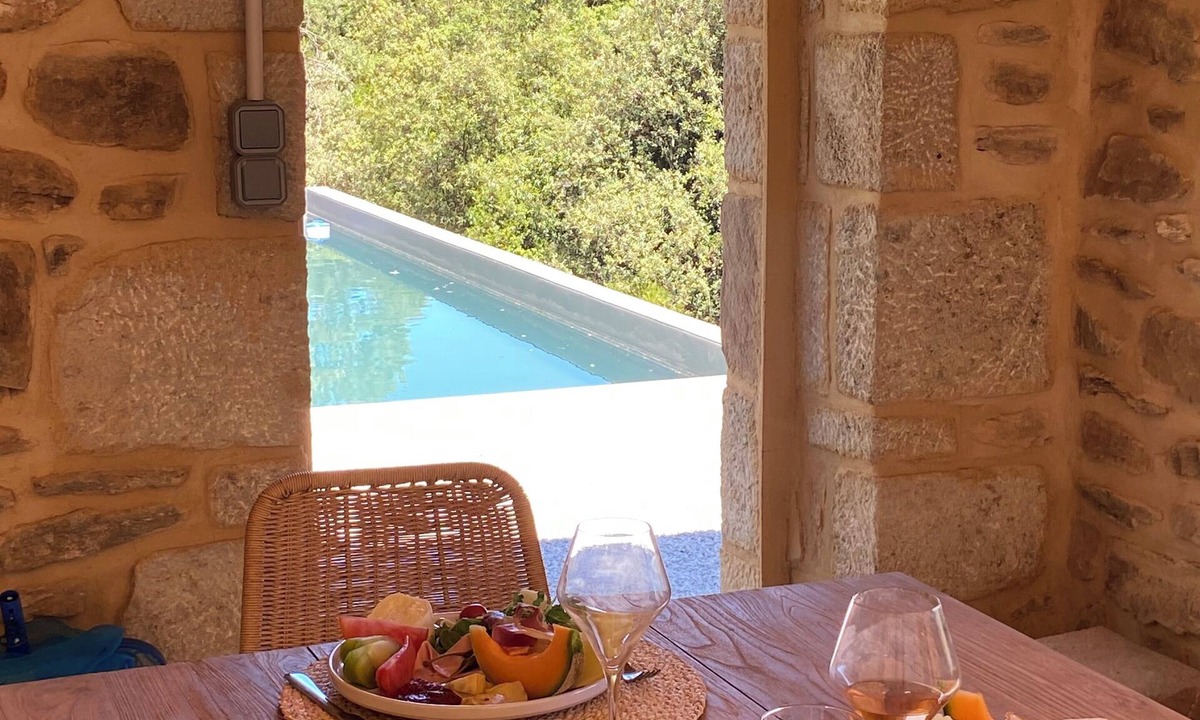 Sanilhac House | Superb Cevennes farmhouse overlooking the Beaume river